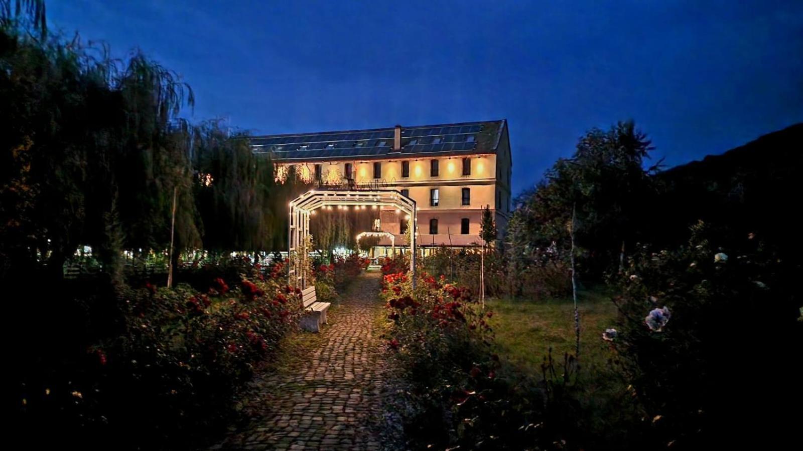 Hanul Moara Cu Noroc Ineu  Exterior photo